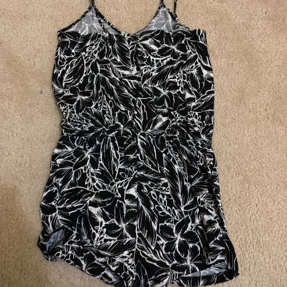Junior girls romper - Picture 2 of 5